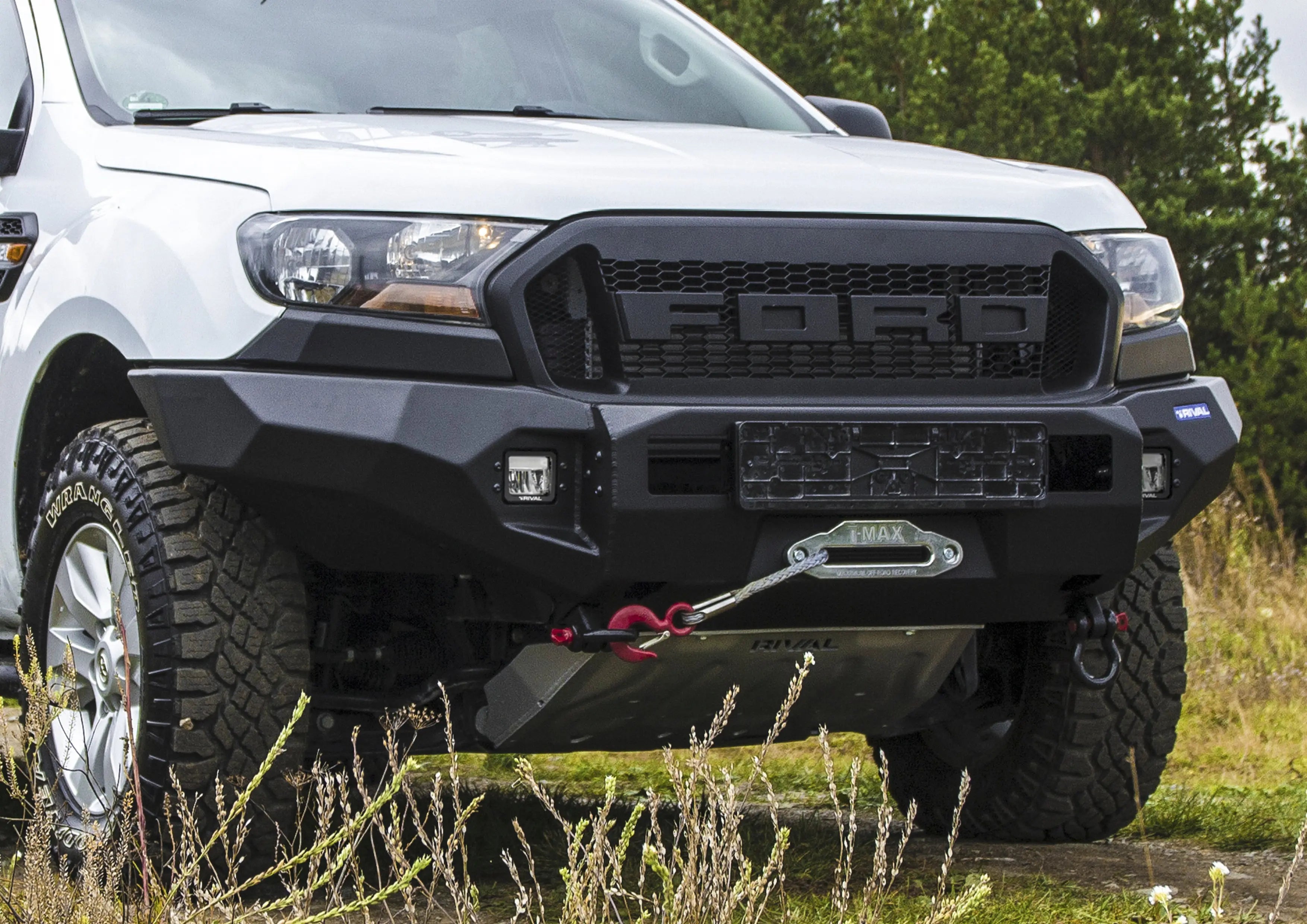 Aluminium Front Bar with RIVAL LED Fog Lights (Set of 2) – Ford Ranger PX1/PX2/PX3 & Everest (2015–2022) RIVAL
