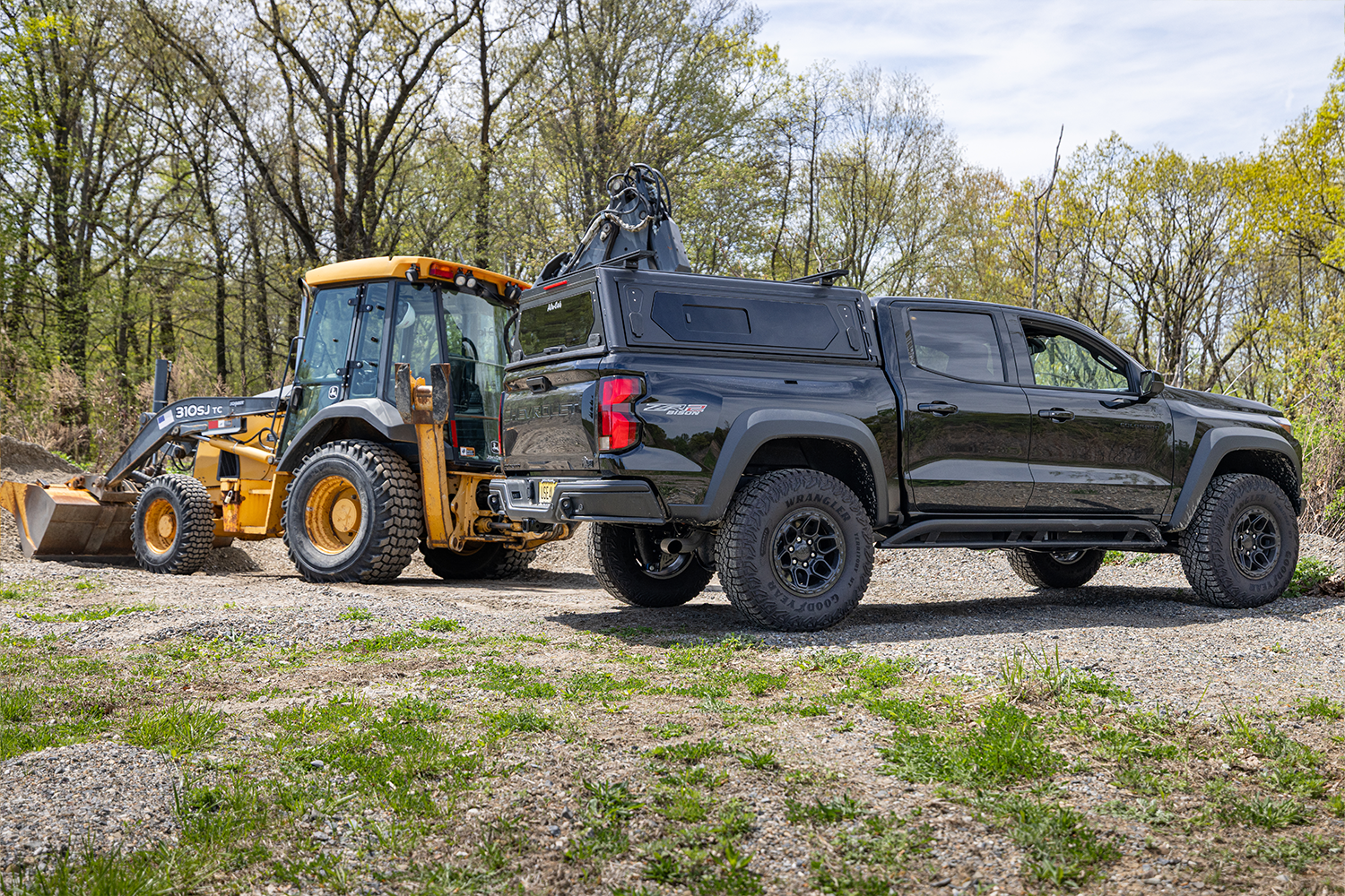 Alu-Cab Contour Canopy for Chevy Colorado & GMC Canyon Short Bed fitted to Holden Colorado — Rival 4x4 Australia