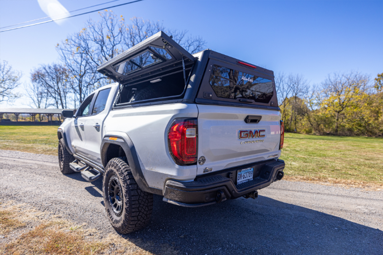 Alu-Cab Contour Canopy for Chevy Colorado & GMC Canyon Short Bed fitted to Holden Colorado — Rival 4x4 Australia