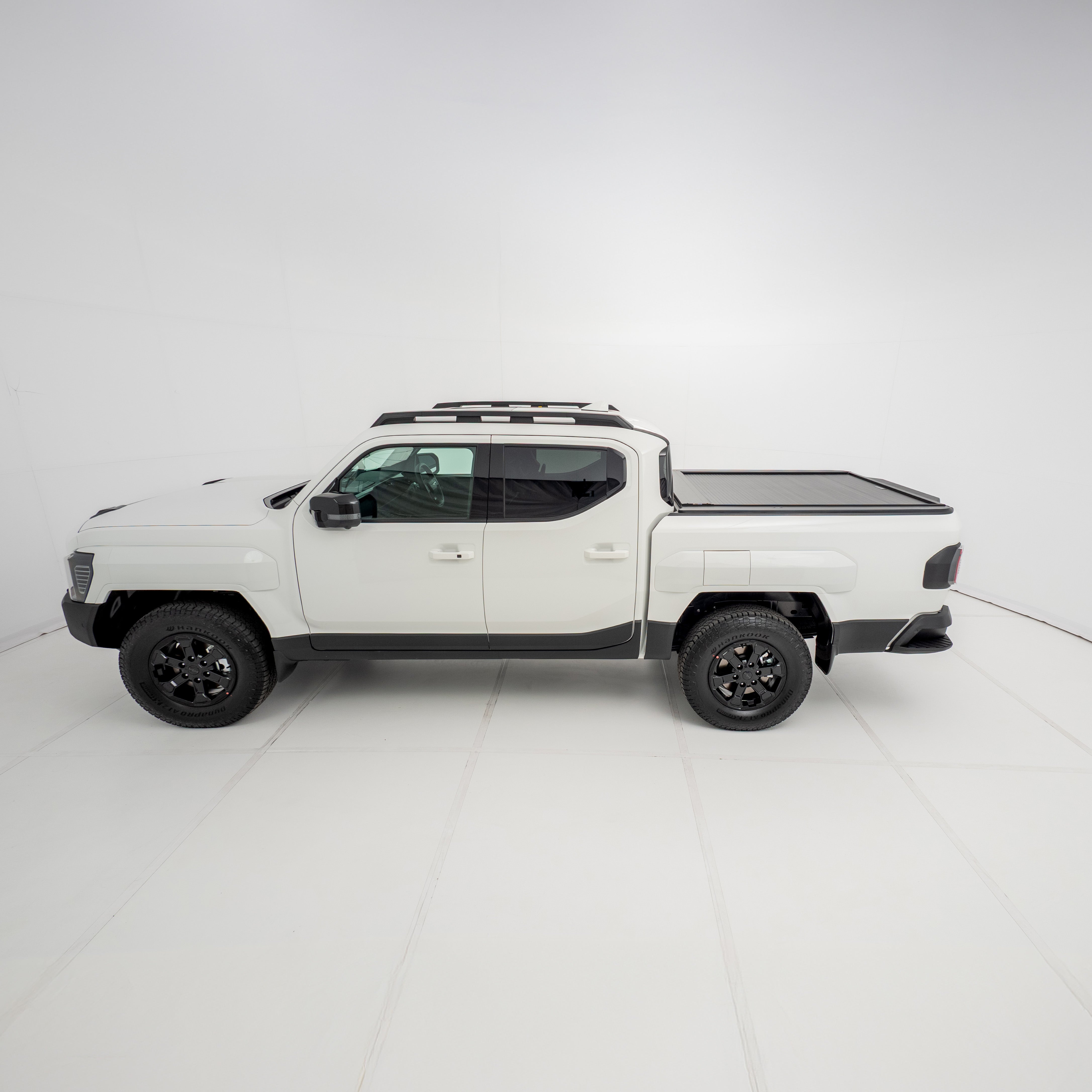 HSP Retractable Tonneau — HSP Retractable Tonneau for Kia Tasman — No Sports Bar