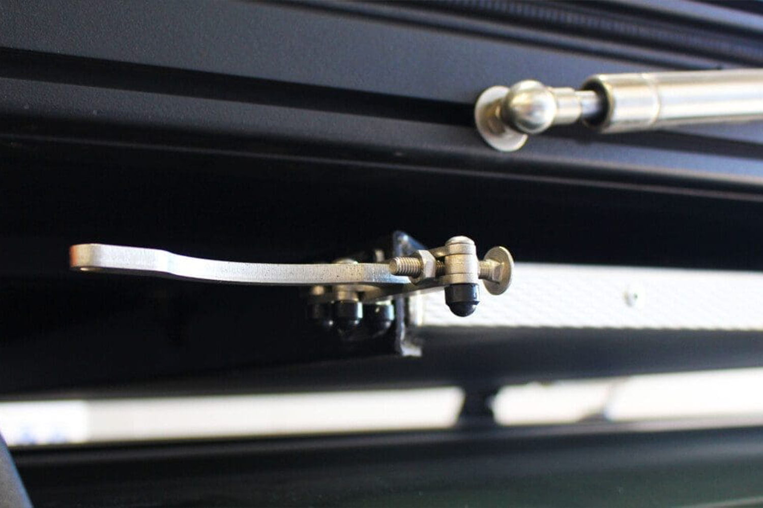 Alu-Cab LT-50 Table Slide — genuine product, Rival 4x4 Australia