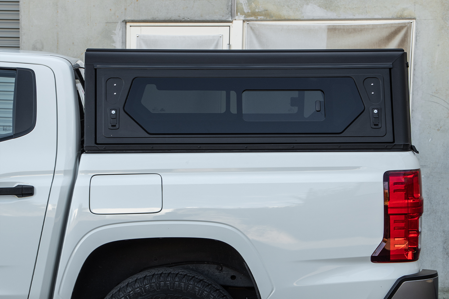 Alu-Cab Contour Canopy for Mitsubishi MV Triton fitted to Mitsubishi Triton — Rival 4x4 Australia