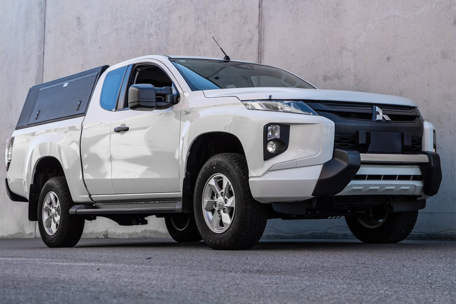 HSP Tonneau Accessories — HSP Tonneau Accessories for Mitsubishi Triton MV — Sailplane