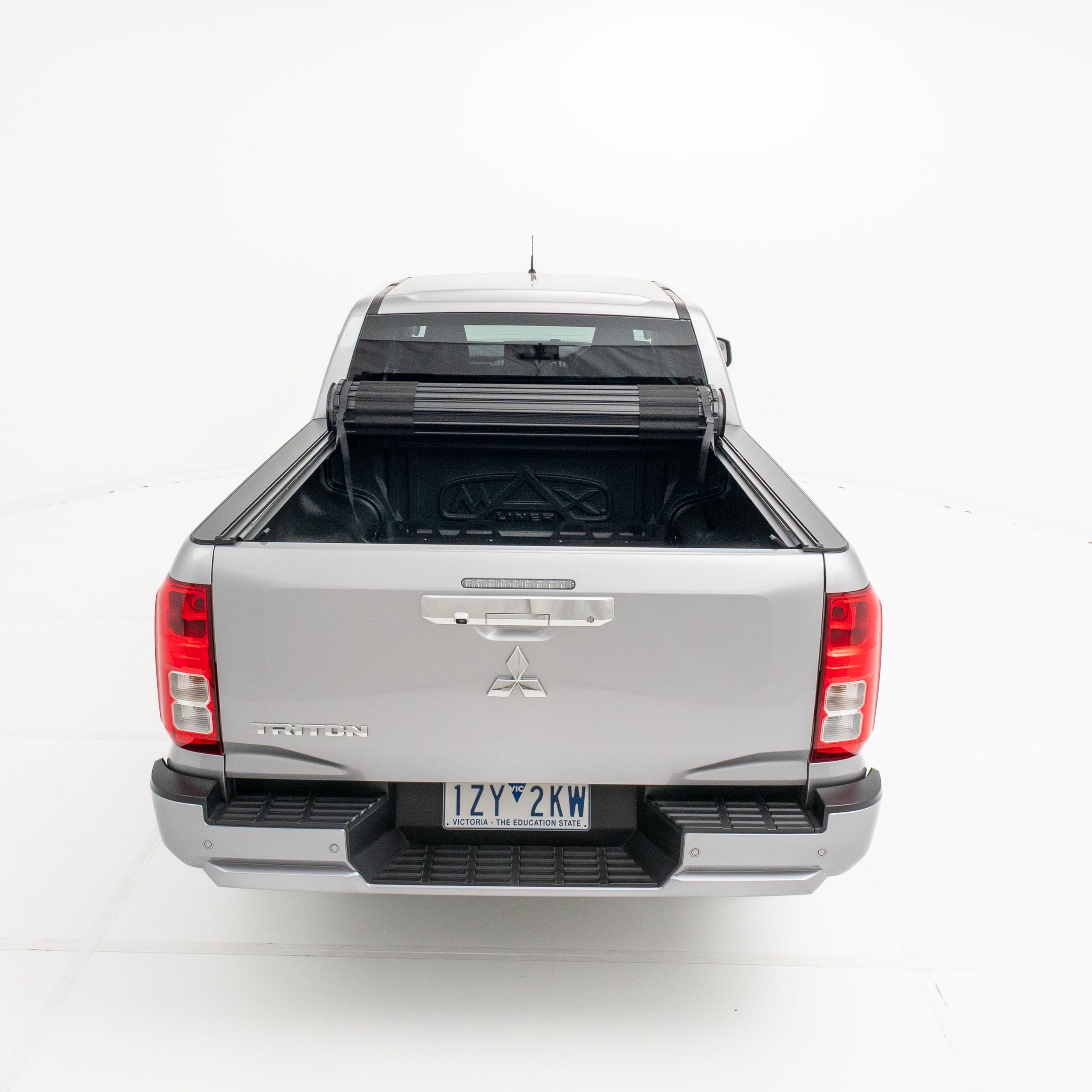 HSP Soft Tonneau — HSP Soft Tonneau Cover for Mitsubishi Triton MV — No Sports Bar